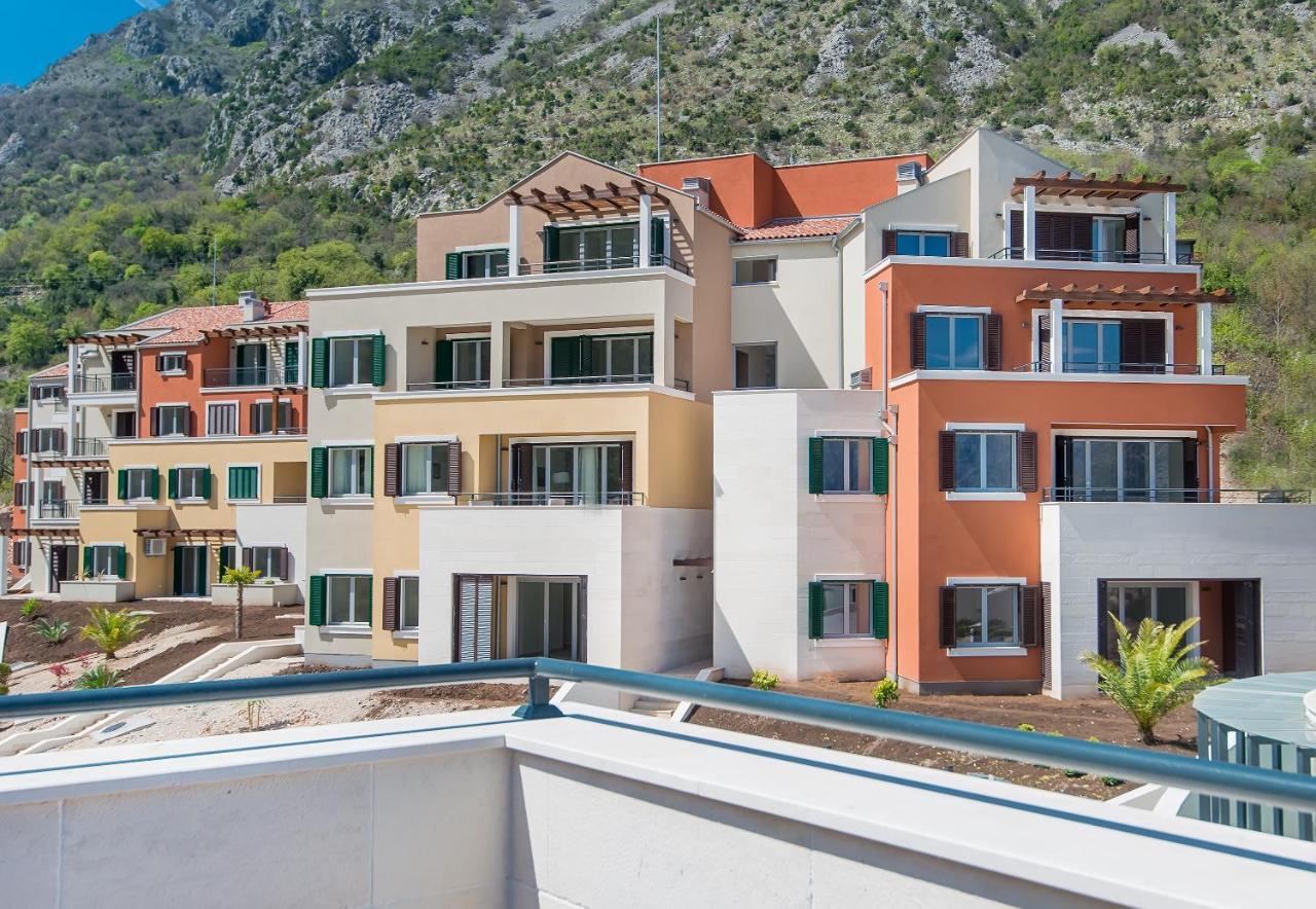 Lavender Bay Apartment F8 Donji Morinj Esterno foto
